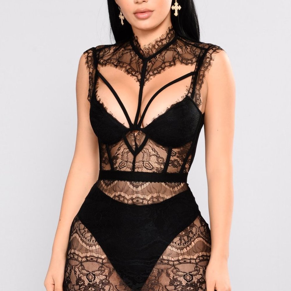 Fashion Nova Without A Trace Lace Black Dress
